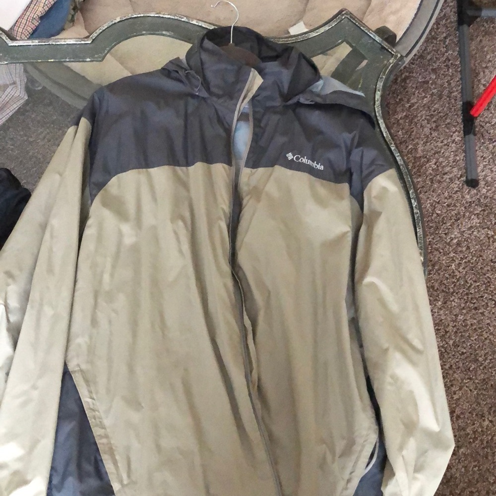 Columbia rain jacket